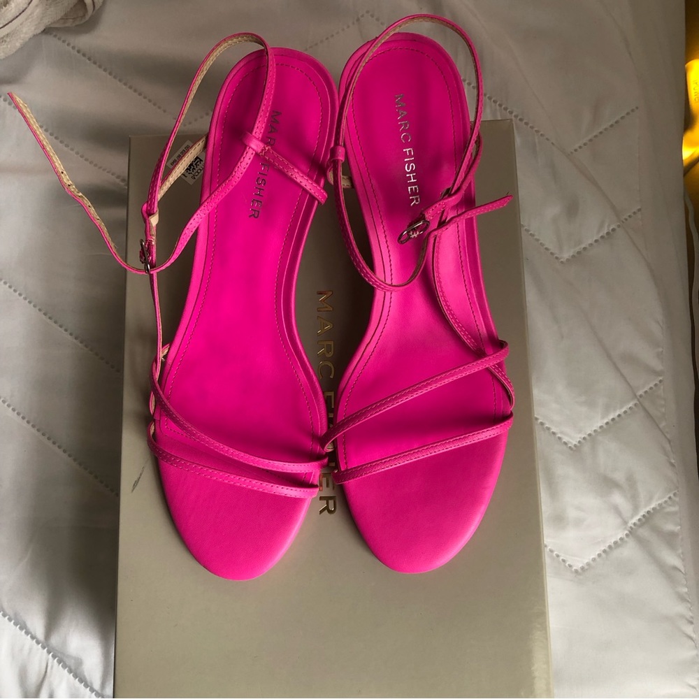 Marc Fisher hot pink sandals with kitten heel. Very stylish for summertime.